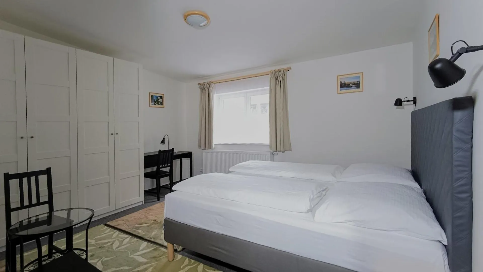 Guest House Prague Airport 0*,